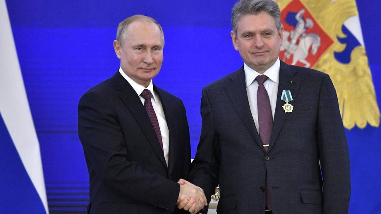 През 2019 г. Владимир Путин награди демонстративно заподозреният в шипонаж в полза на Русия Николай Малинов